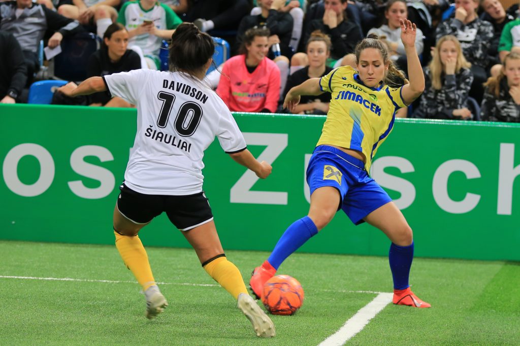 201200218 Turbine Hallencup Spiel 11 0O5A2146 201200218 Turbine Hallencup Spiel 11 0O5A2146