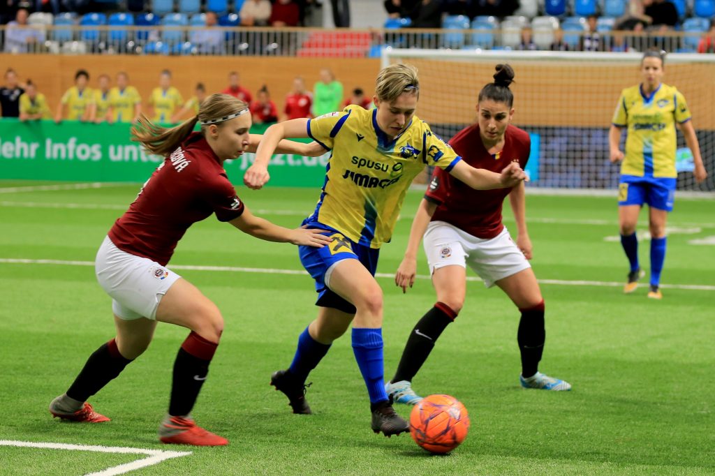 201200218 Turbine Hallencup Spiel 3 0O5A1890 201200218 Turbine Hallencup Spiel 3 0O5A1890