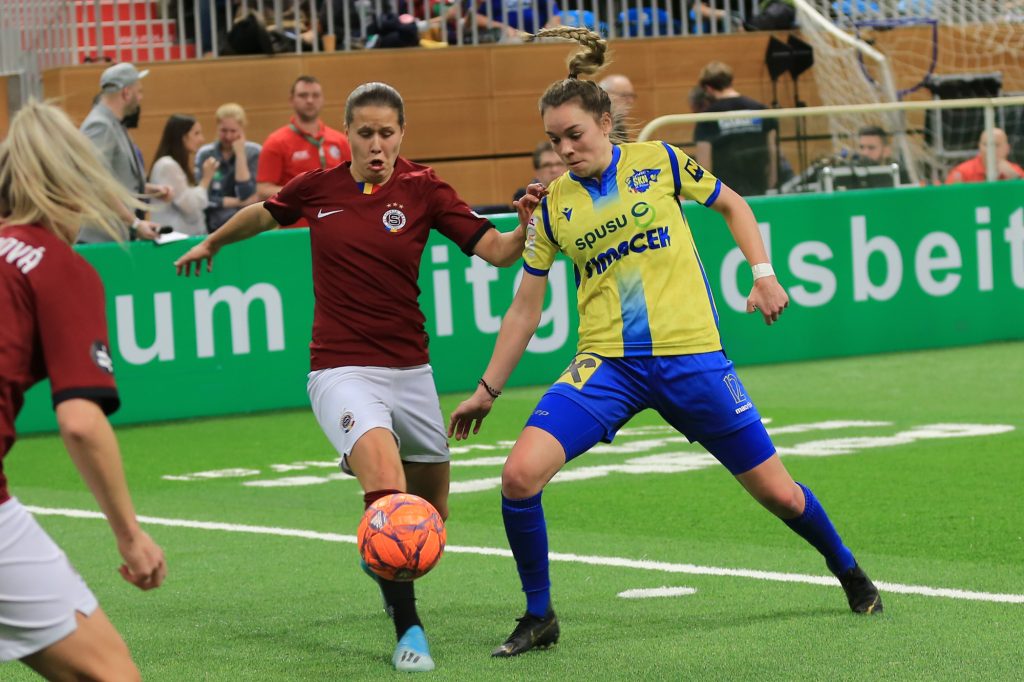 201200218 Turbine Hallencup Spiel 3 0O5A1905 201200218 Turbine Hallencup Spiel 3 0O5A1905