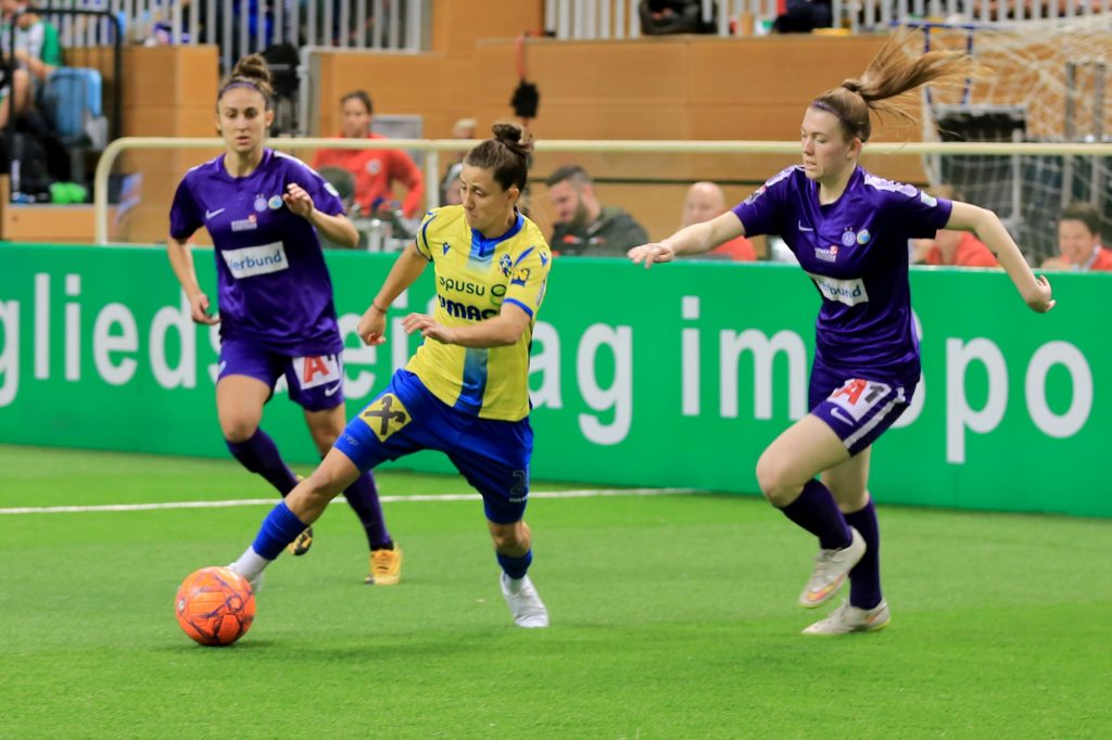 201200218 Turbine Hallencup Spiel 7 0O5A1996 201200218 Turbine Hallencup Spiel 7 0O5A1996