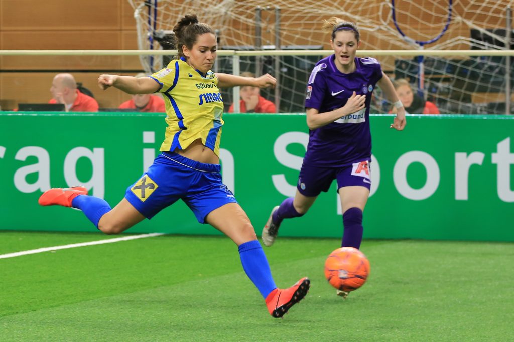 201200218 Turbine Hallencup Spiel 7 0O5A2036 201200218 Turbine Hallencup Spiel 7 0O5A2036