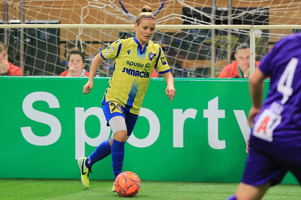 201200218 Turbine Hallencup Spiel 7 0O5A2049 201200218 Turbine Hallencup Spiel 7 0O5A2049